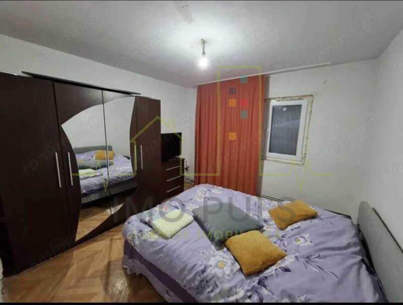 Aradului. Decomandat. 53.58 mp utili + balcon. Centrala proprie